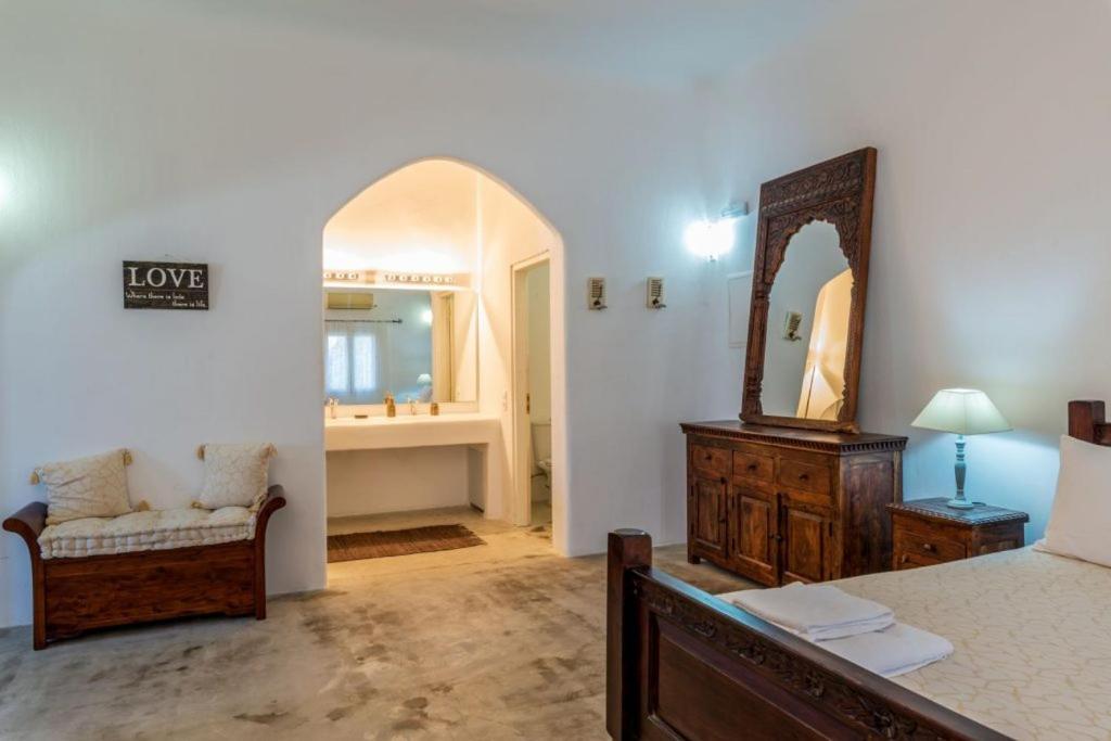 Eleni'S Village Suites Klouvas Buitenkant foto